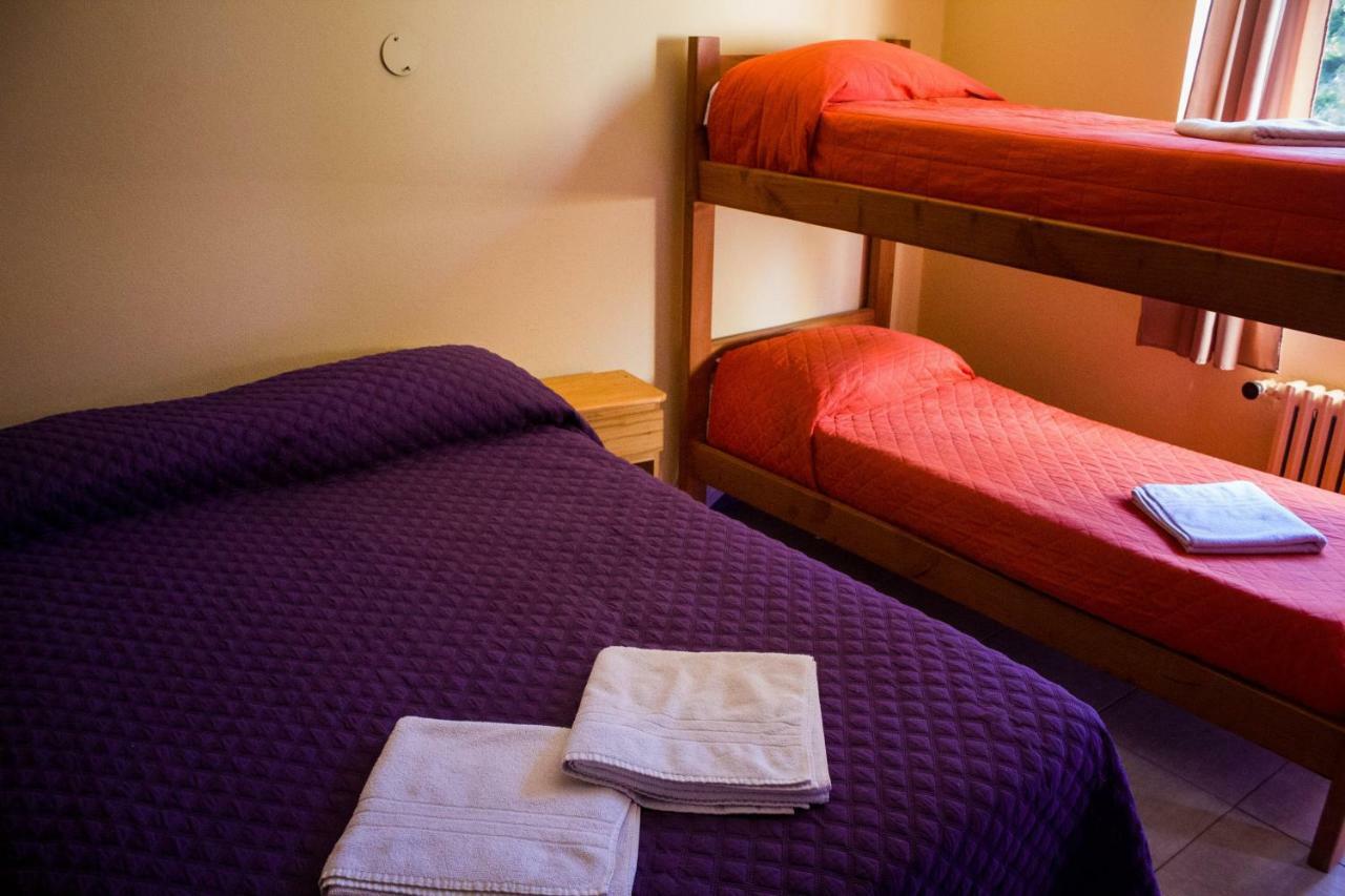 Hostel De La Plaza Amalia San Carlos de Bariloche Exteriör bild
